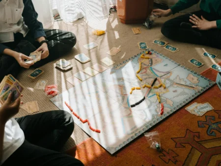 Pressure plays and the art of table strategy